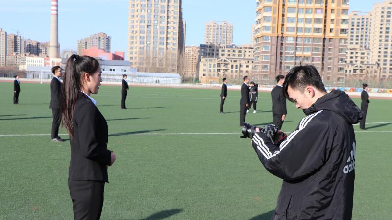 快来围观!辽宁传媒学院学生制作的首版校歌mv出炉!