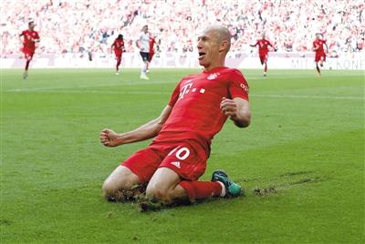 打开app 阅读最新报道在拜仁的最后一战,罗本再现经典滑跪庆祝.