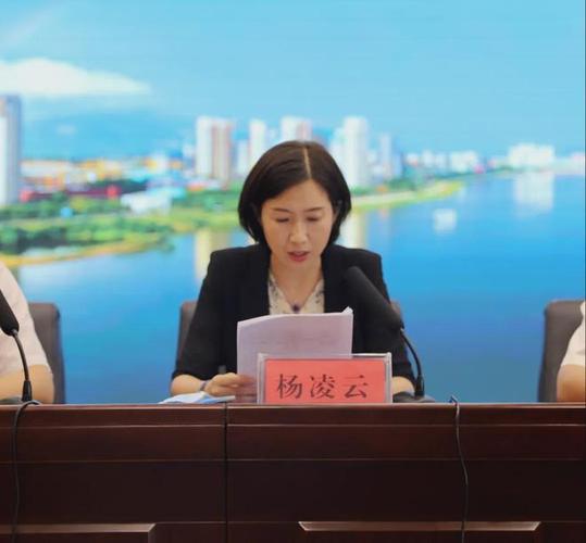 网易首页>网易吉林>正文 丰满区委副书记杨凌云宣读"集中攻坚"行动