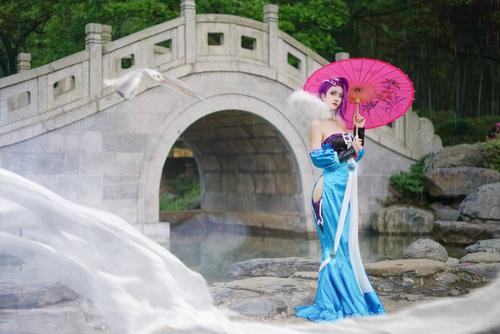 游戏cos丨王者荣耀洛神降临甄姬 除了美你还有什么?