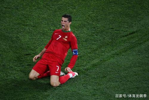 对阵塞尔维亚c罗有很多机会滑跪