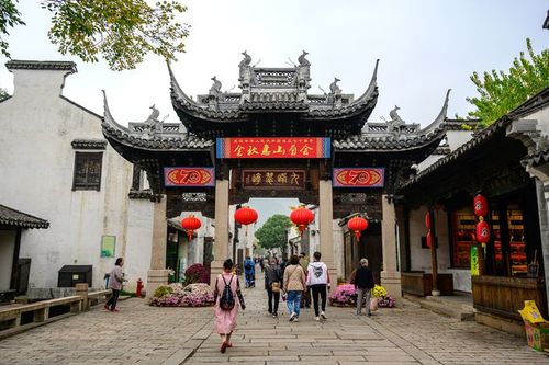 无锡惠山古镇,景色不输周庄乌镇,曾经冷清如今游客络绎不绝