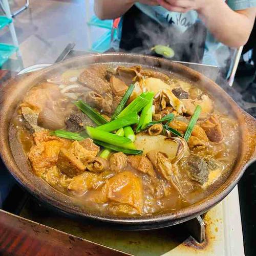 沙胆彪炭炉牛杂煲(江南西店)