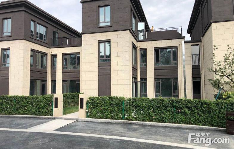 即墨蓝谷 温泉入户 电梯洋房 别墅 首付10万