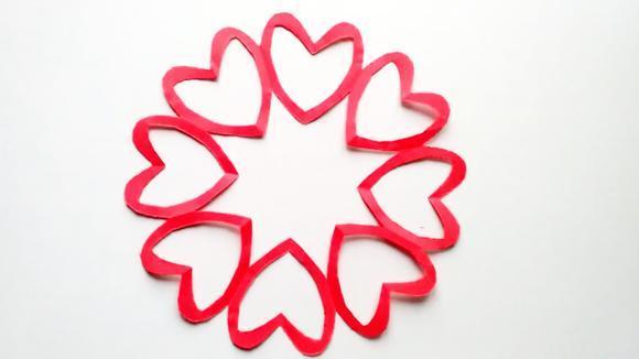 剪纸教程,教你用彩纸剪出好看的爱心窗花