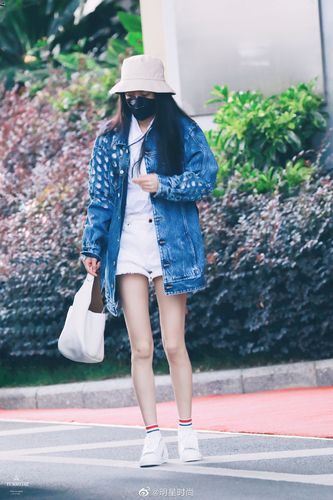 杨幂 adidas originals superstar