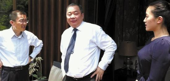 当地产大佬,绿城老板宋卫平踏上万科的地盘,参观万科人引以为傲的