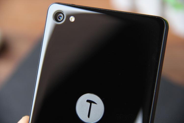 近一年半亏损6.5亿, 老罗和锤子除了卖身还有什么出路