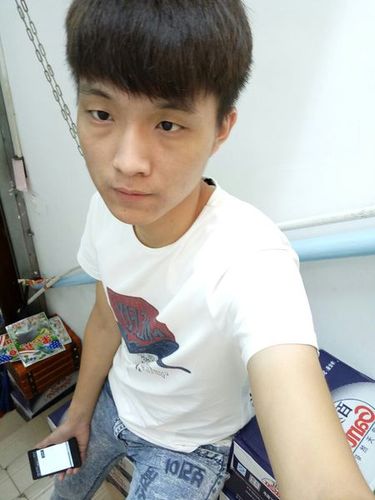 感觉这个十八岁男生怎么样呢?