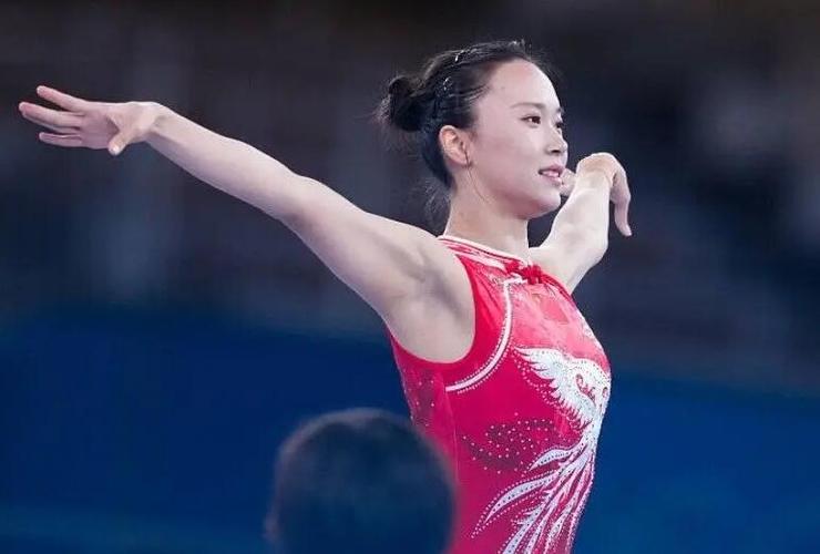 中国女子蹦床包揽冠亚军!朱雪莹夺冠 整套动作观赏度极强