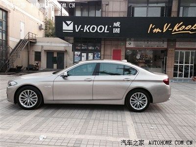 求问,14款525有香槟色吗?或者接近的颜色是什么?