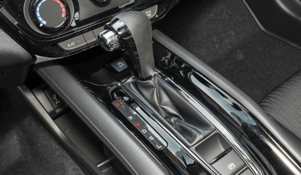 其实自动挡车型的档位布局是大同小异的,下面我们一起来看看本田缤智