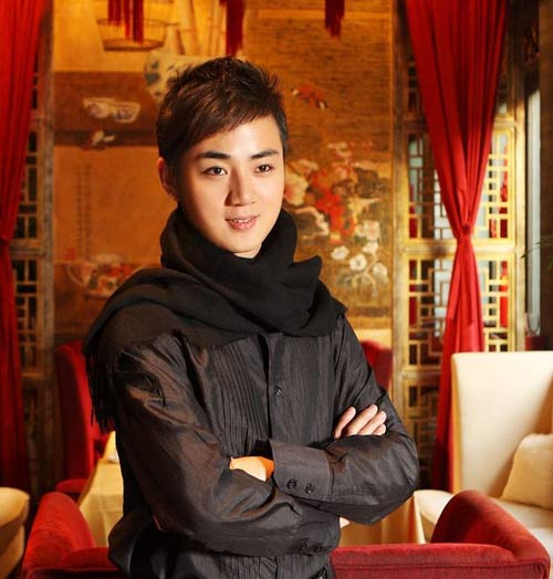 【图】演员余少群的妻子是谁 余少群的婚姻状况大揭秘