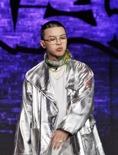 我模仿了《中国有嘻哈》里最会穿的四个rapper!