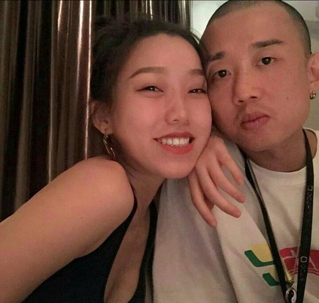 表面桀骜不驯内心深处踏实宠女友上天gai的反差萌狂吸粉