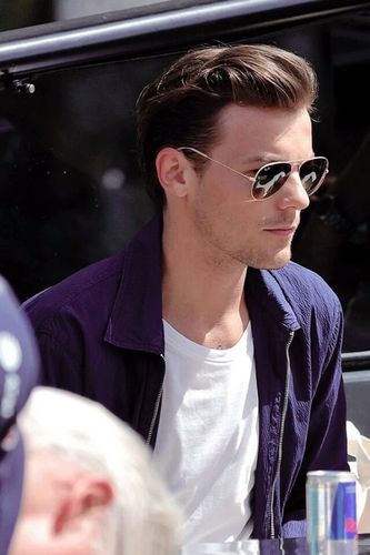如何评价 one direction 成员 louis tomlinson?