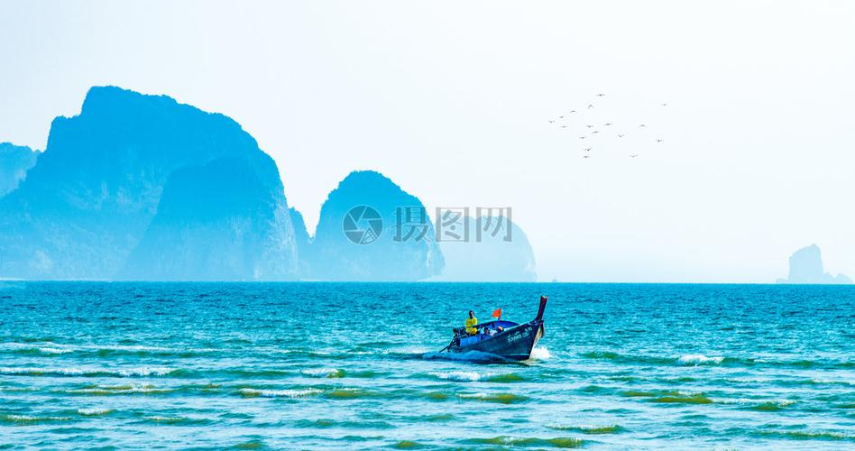 大海中的小船