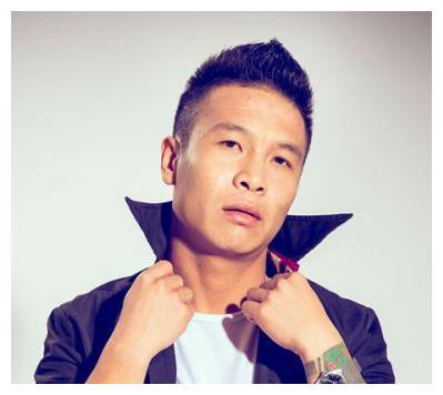 继高晓攀后,二龙湖浩哥比赛"输不起"?称看不懂白凯南的作品