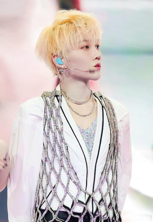 the9演唱会假唱被举报,爱豆青春回应喻言耳返先甩锅,刘雨昕最惨