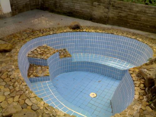 各位观众,这就是.温泉泡池