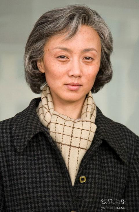 肖肖演《勋章》年龄跨度50年 老年造型惊人逼真