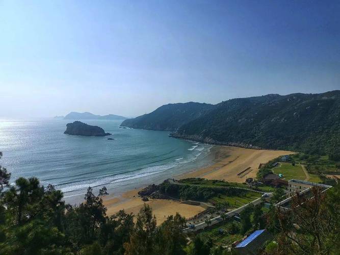 大海 海上生明月,天涯共此时 蓝色是神秘,是宁静,是深邃 南麂列岛景区