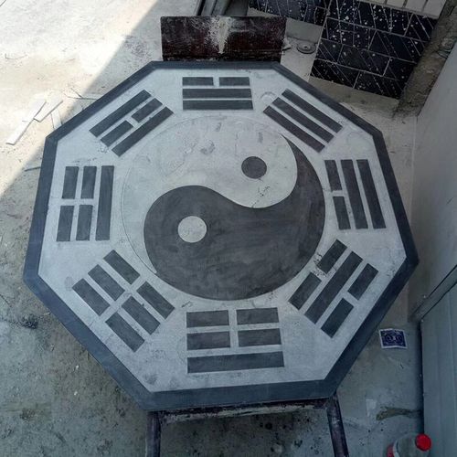 彩虹鸟青石八卦图风水阴阳镜石头八卦图石雕摆件太极八卦盘加工石龟