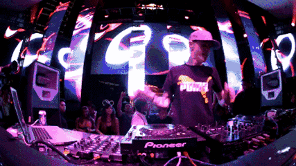 超燃酒吧街,超劲爆优惠.魔都最佳世界杯狂欢地放大招!