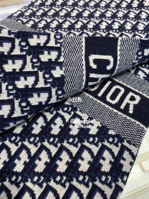 dior老花羊绒围巾_迪奥怎么样_纯羊毛围巾_冬天去哪玩_时尚_配饰