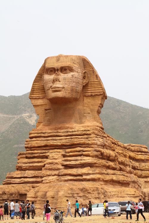 "山寨版"狮身人面像