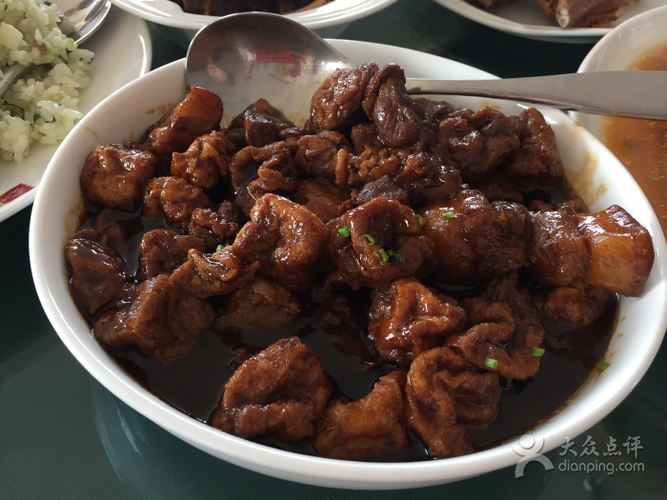 油豆腐红烧肉