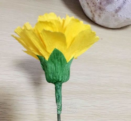 母亲节该送妈妈什么 来做一朵康乃馨折纸手工纸花送给