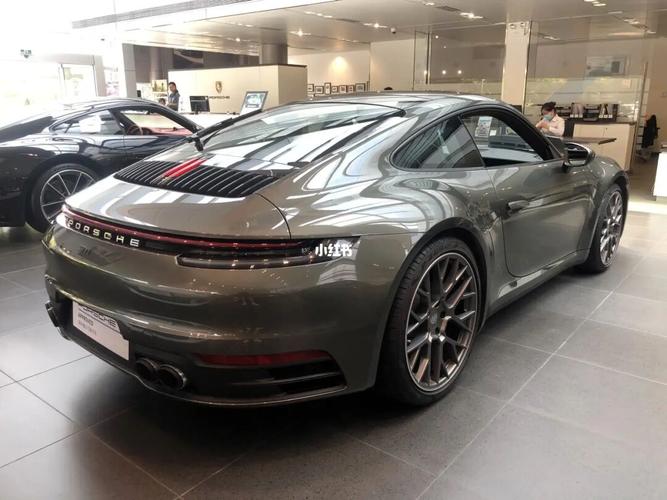 08保时捷911carrera砂金石绿