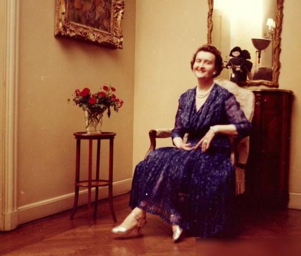 胡格特·克拉克:当了80年宅女,钱很多,世界却很小