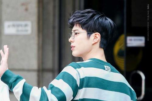 如何评价朴宝剑的长相和笑容. - 知乎