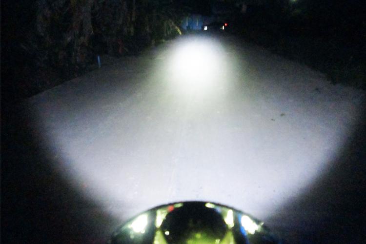 电动车灯摩托车led大灯 踏板电动车战速巧格鬼火改装灯泡远近光灯