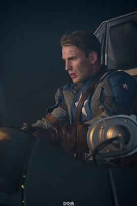 求美队这两张壁纸