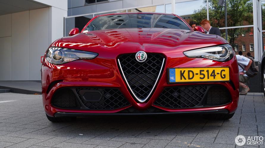 alfa romeo giulia quadrifoglio