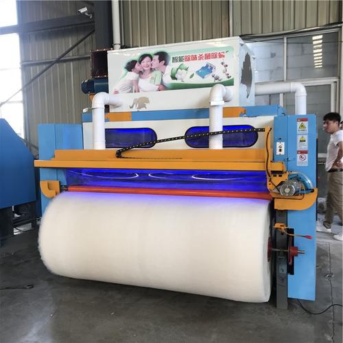 被褥多针绗缝机厂家 做被子机器 为客户提供技术服务