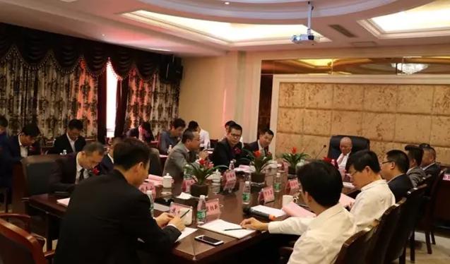 分会监事长王友松,分会常务副会长苏国荣,卓德兴,肖华,吴元楷,陈金池