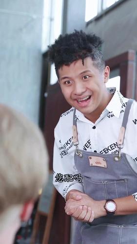 虽然听起来怪怪的,但是好像没有什么不对的样子啊@演员-芮丹尼 @请叫