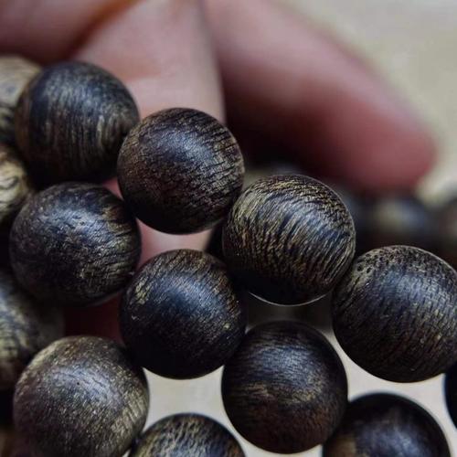 正宗海南黑奇楠软油沉香手串 黑棋楠沉香手串 奇楠图片