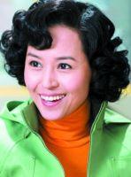 她就是著名话剧演员于莉红.