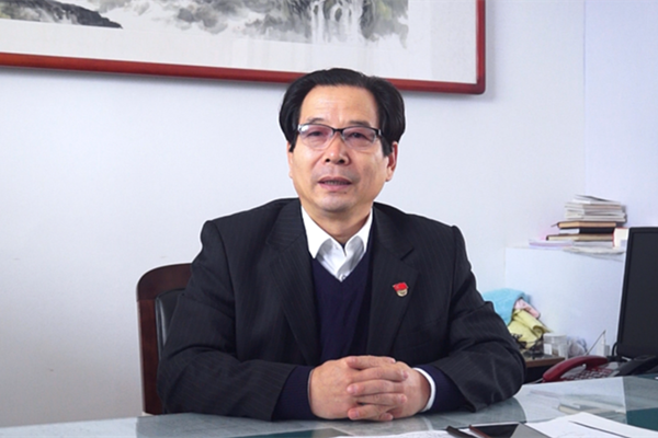 济南市莱芜实验学校校长朱从檀:生活教会我们成长