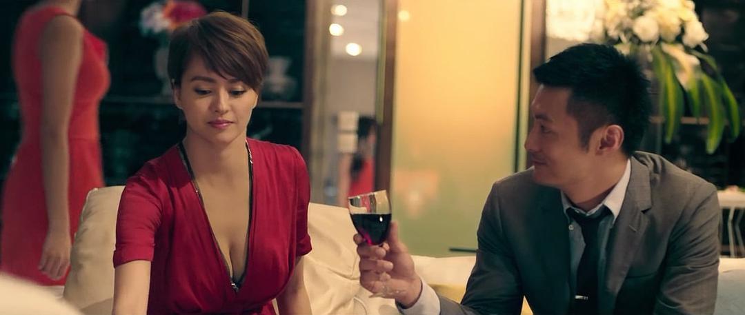 《人间·小团圆》中,罕见地见梁咏琪一露   年纪再往上走些,也不是