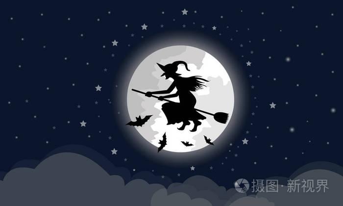 女巫们骑着扫帚穿过大月,夜晚的云层下面有一颗充满蓝色的万圣节假期