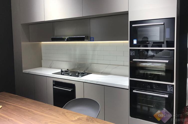 华帝i23002智能蒸烤箱深度评测:能蒸会烤,厨艺小白居家必备!