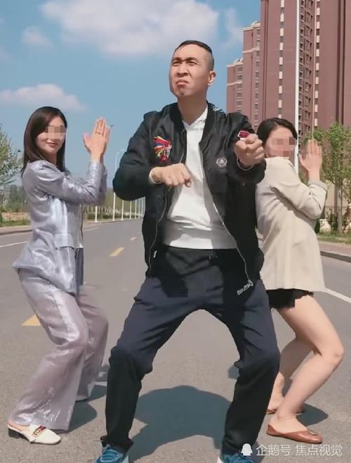 从演员到导演又到网红,"条子哥"一路通吃,引网友不满