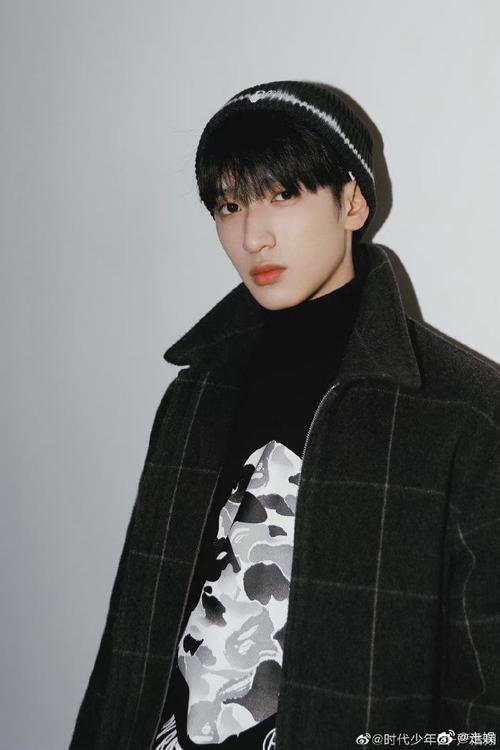 严浩翔分享静电随拍#严浩翔的眸像极了秋夜点缀夜空的星,明亮,干净