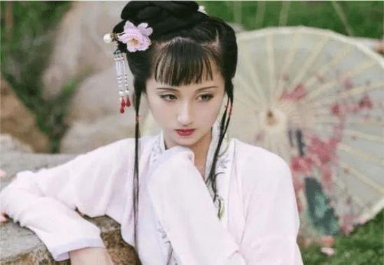 "林黛玉"陈晓旭:患癌后弃上亿家产出家,去世前还喊着一个人